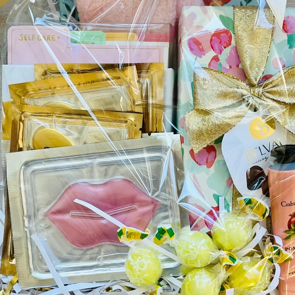 Self Care Pamper Gift Bag, Gifts for her, Birthday Gift, Gifts for Mom